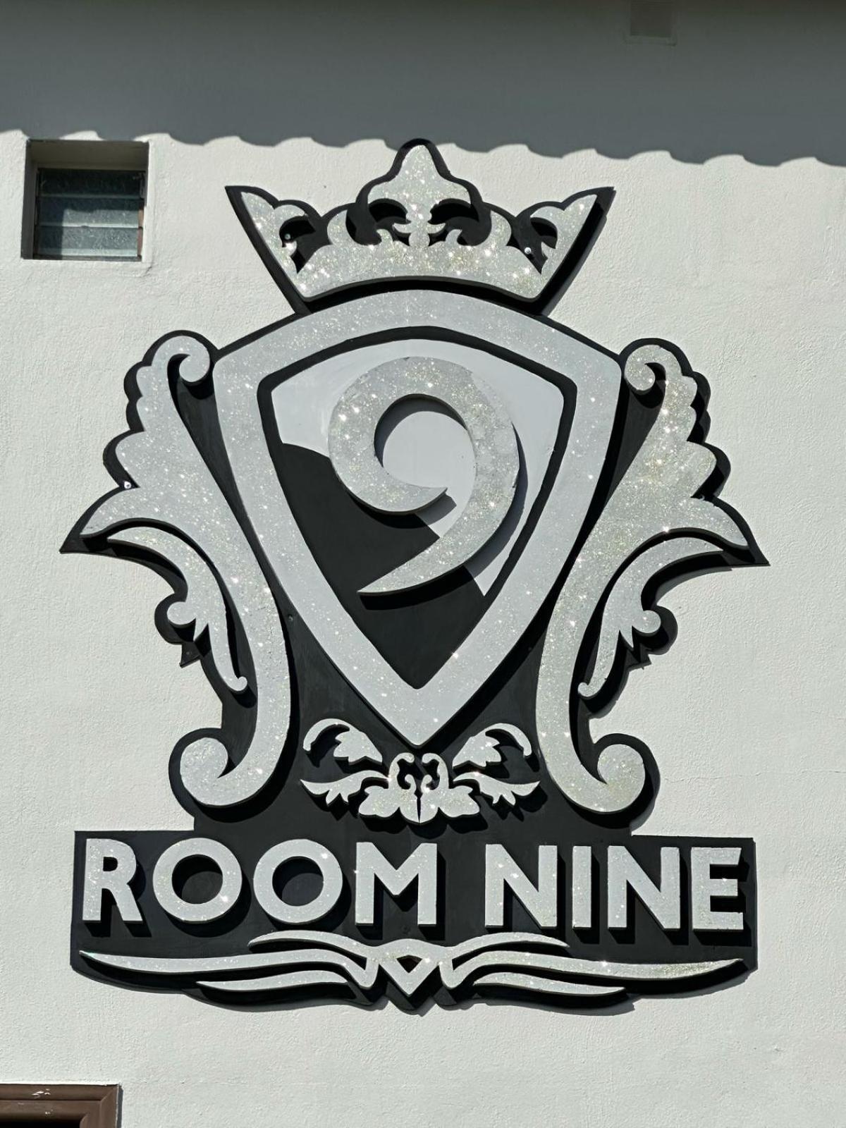 Room Nine 9 Beachfront Apartments Nea Kallikrateia 외부 사진