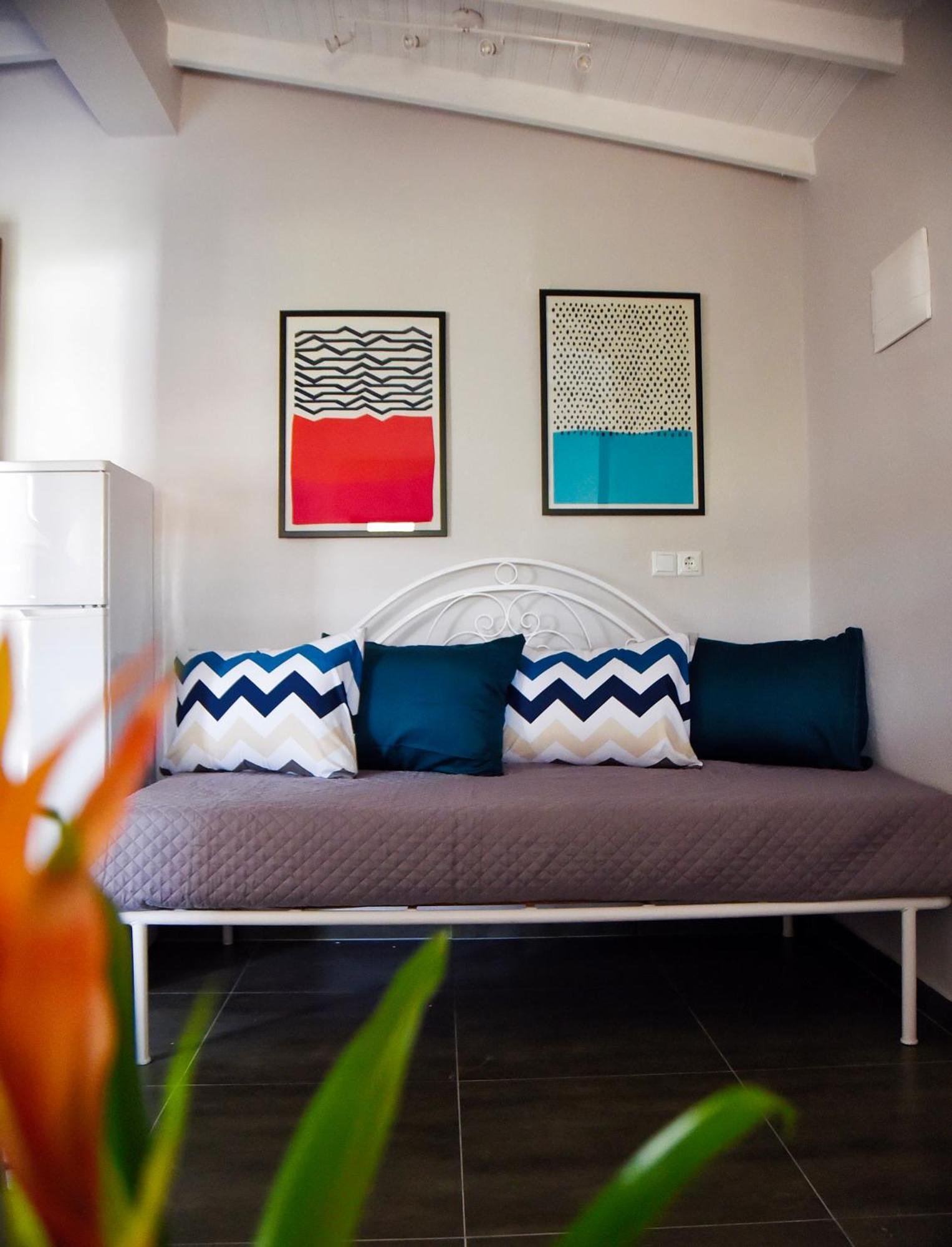 Room Nine 9 Beachfront Apartments Nea Kallikrateia 외부 사진