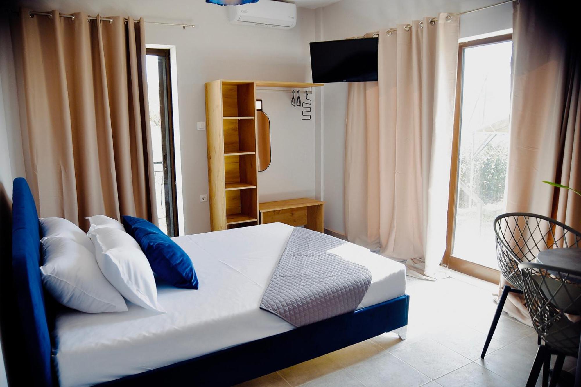 Room Nine 9 Beachfront Apartments Nea Kallikrateia 외부 사진