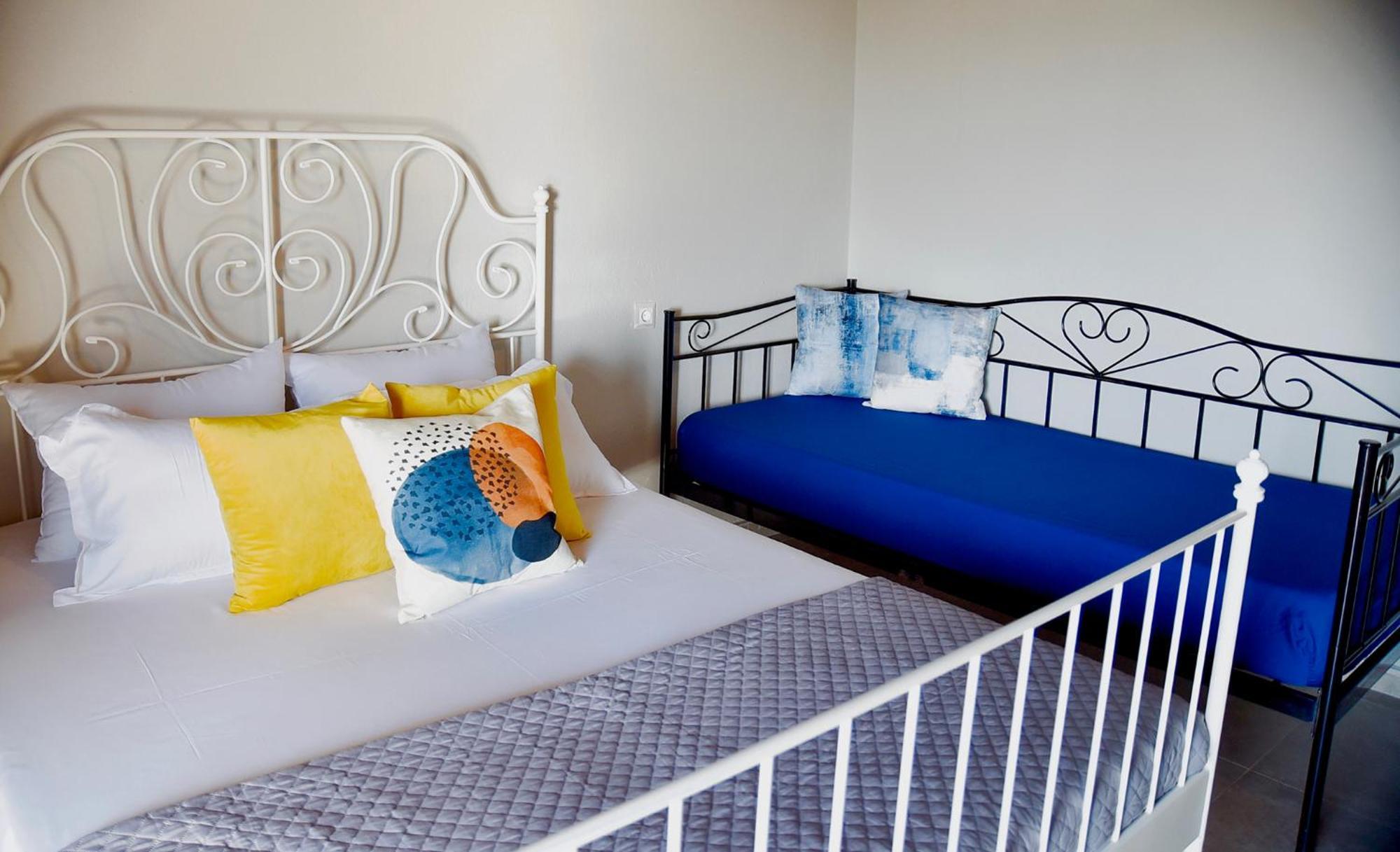Room Nine 9 Beachfront Apartments Nea Kallikrateia 외부 사진
