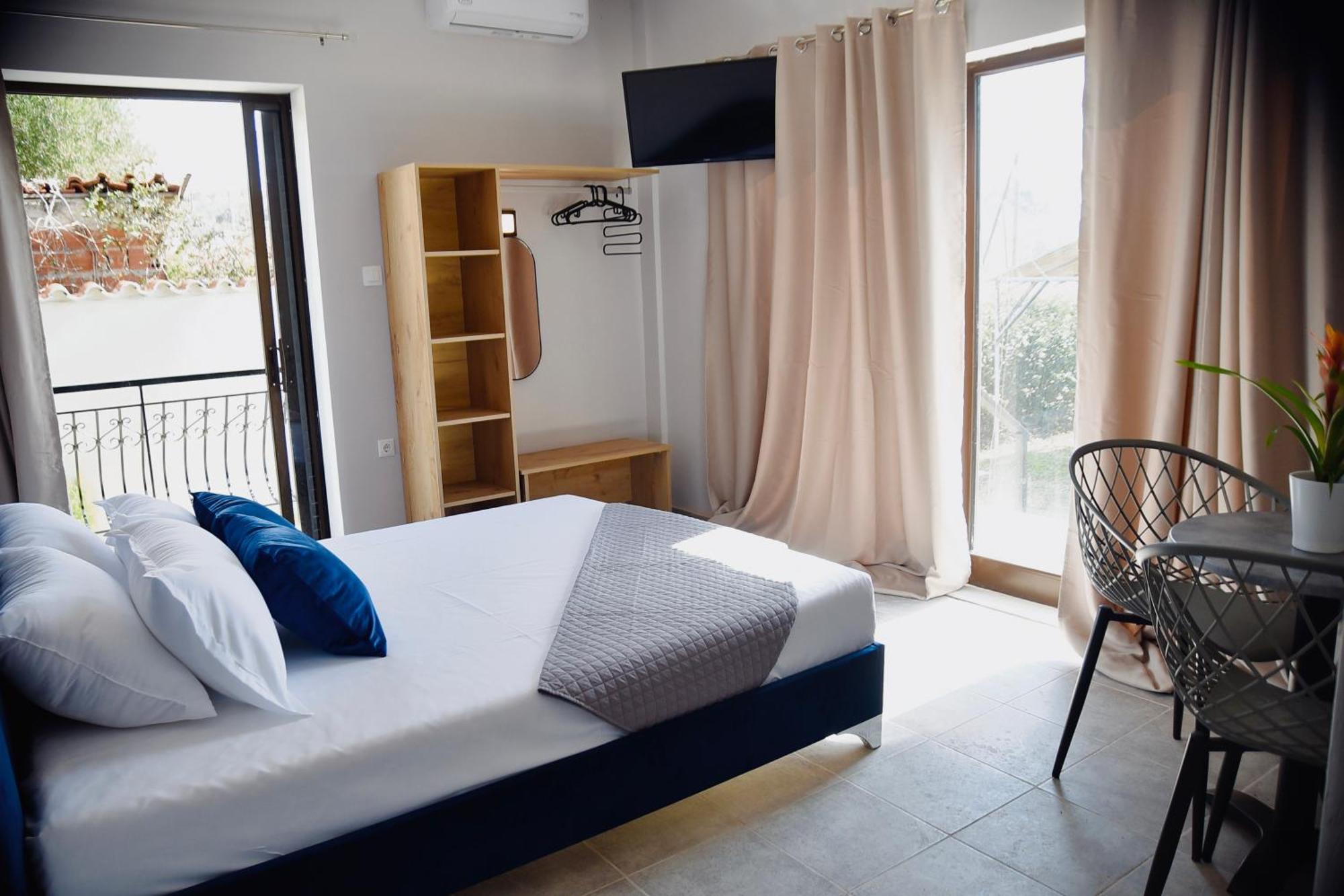 Room Nine 9 Beachfront Apartments Nea Kallikrateia 외부 사진