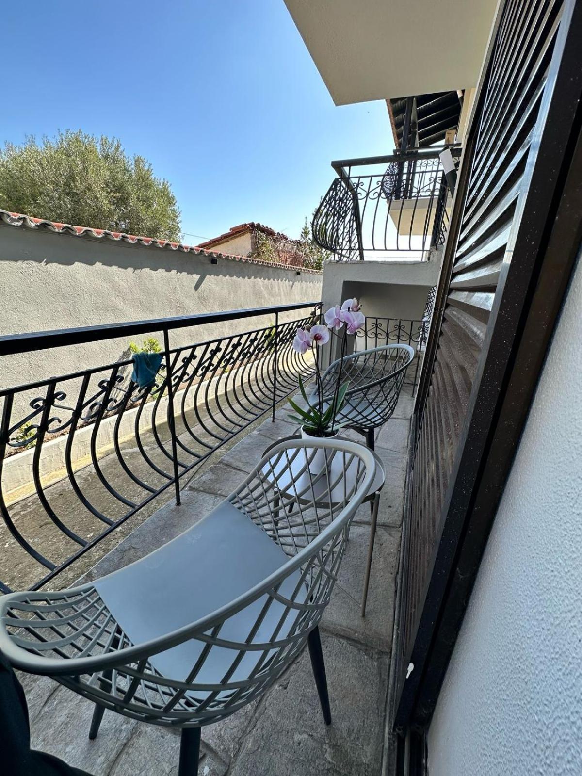 Room Nine 9 Beachfront Apartments Nea Kallikrateia 외부 사진